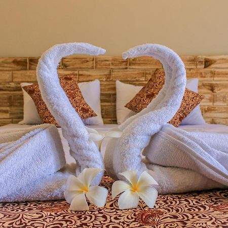 Hotel Niki Jembrana  Ngoại thất bức ảnh