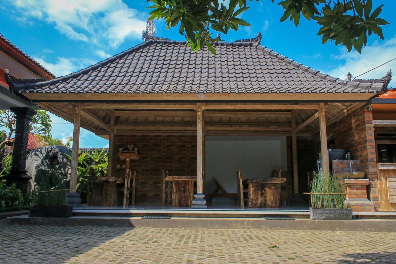 Hotel Niki Jembrana  Ngoại thất bức ảnh