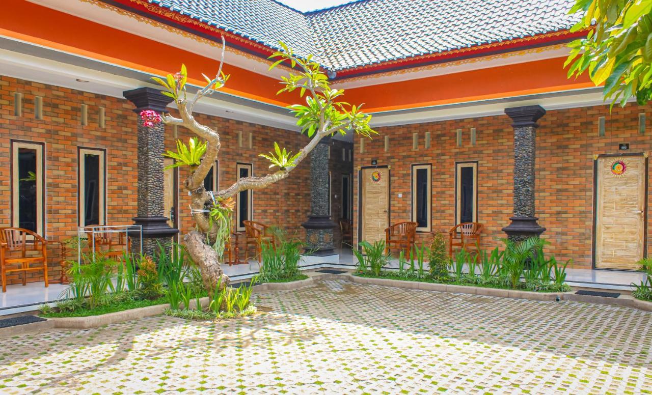 Hotel Niki Jembrana  Ngoại thất bức ảnh